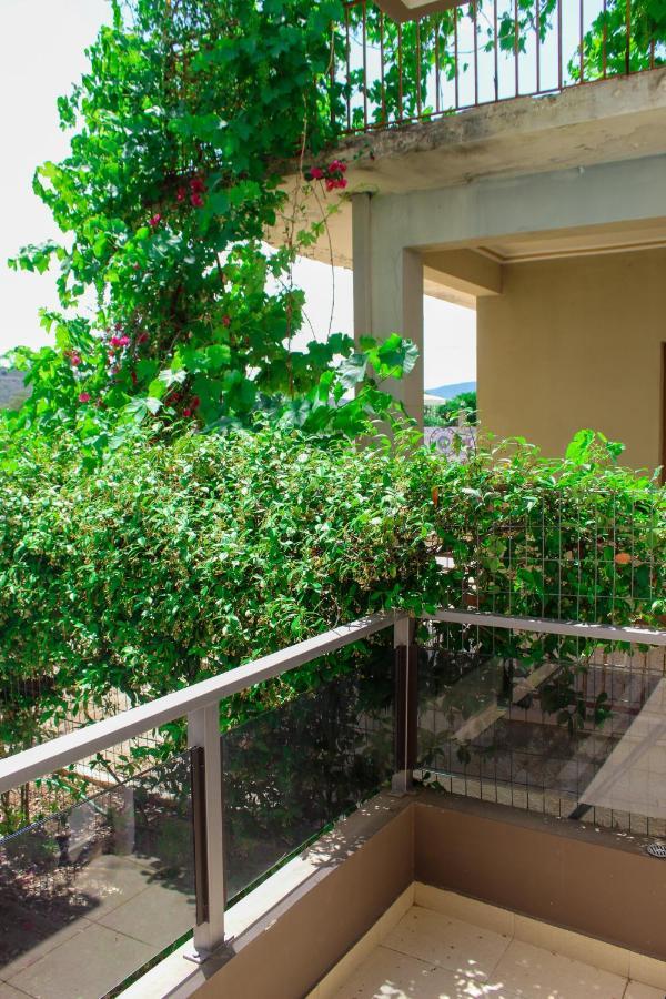 Apanema Apartments Vivári Esterno foto